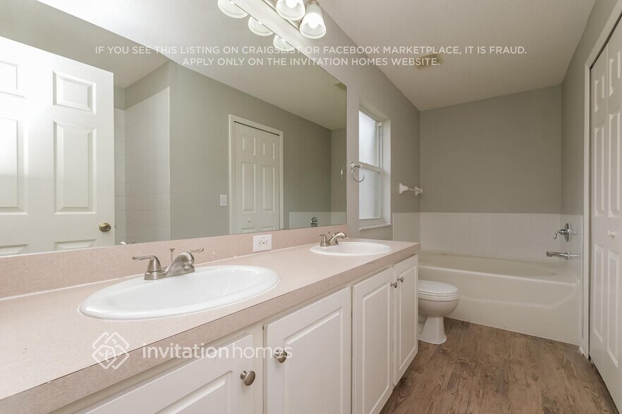 Building Photo - 18144 Canal Pointe St