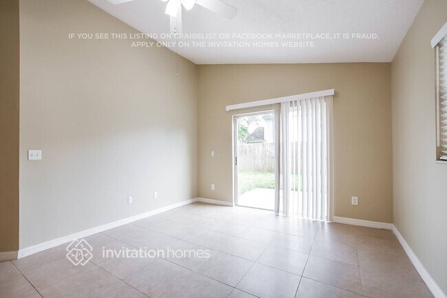 Building Photo - 256 Morning Creek Cir