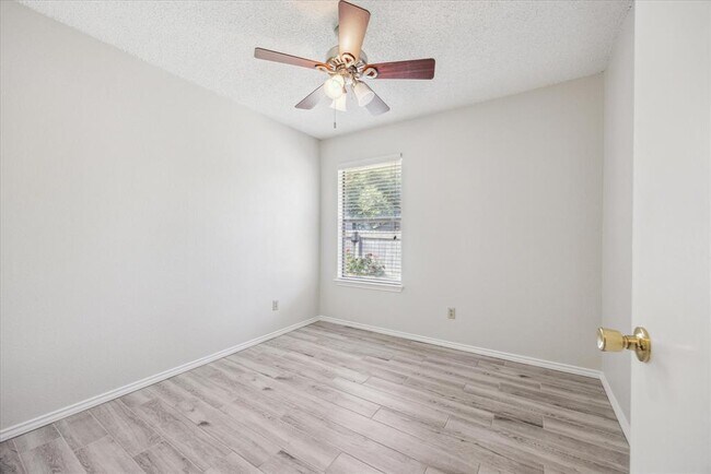 Building Photo - 13008 Steeple-Chase Dr