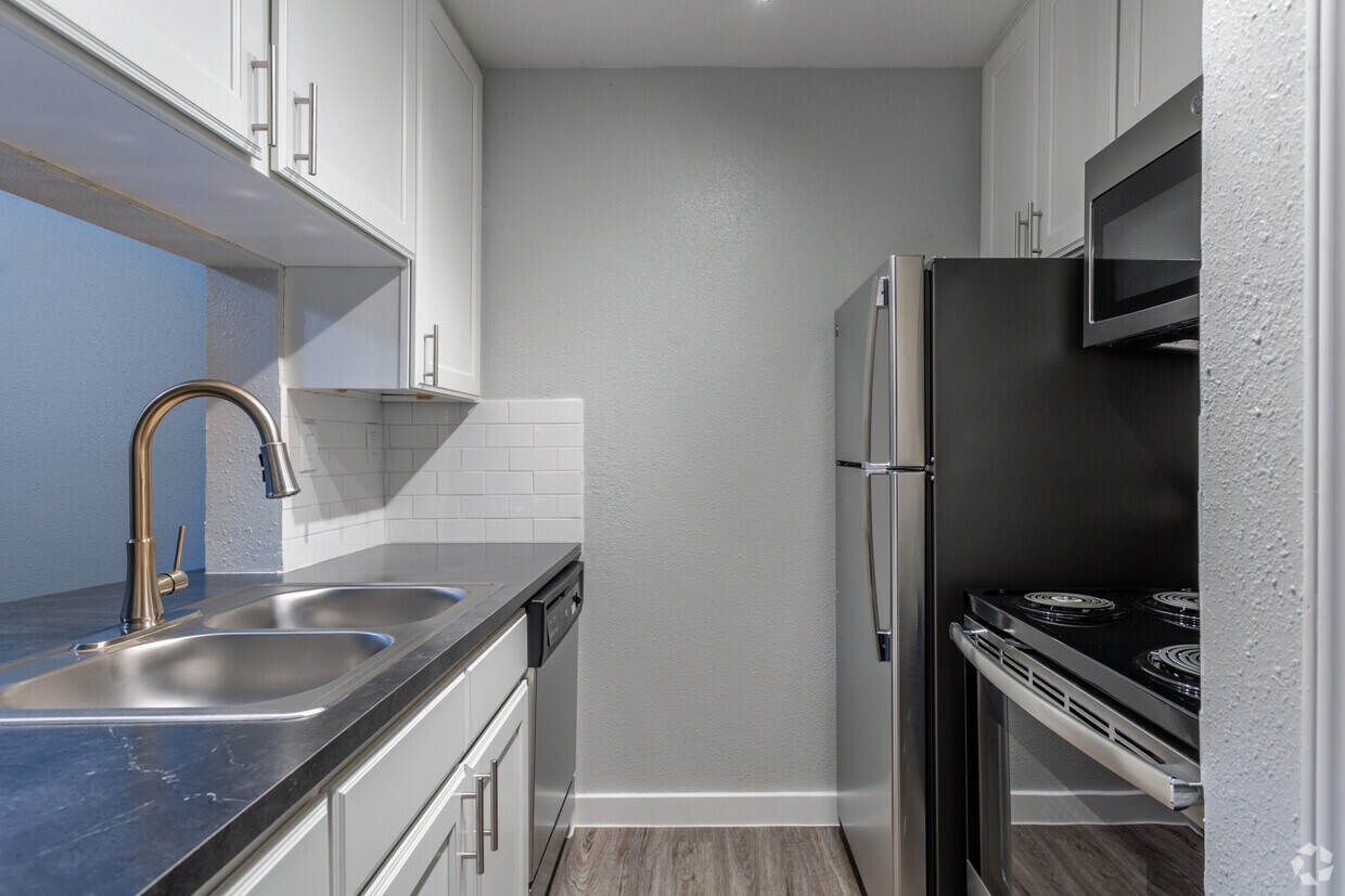 Kingswood Village Apartments Houston