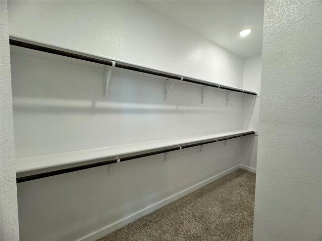 Building Photo - 131 Schrader Dr