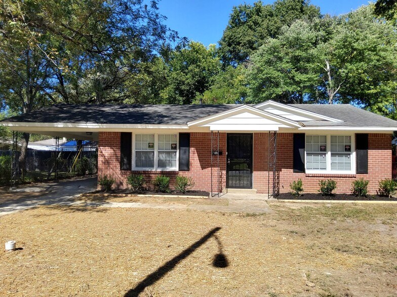 Building Photo - 3620 Sharpe Ave