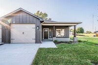 Building Photo - 558 Providence Ct