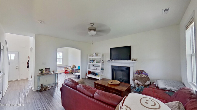 Building Photo - 837 Tuscarora Trl