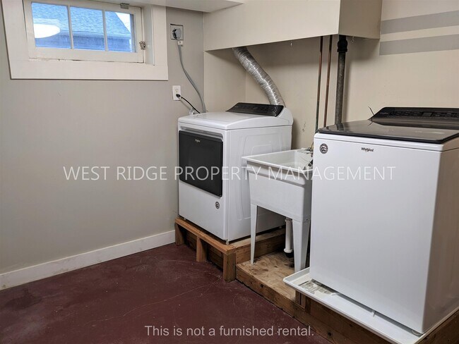 Building Photo - 75 NE Buffalo St