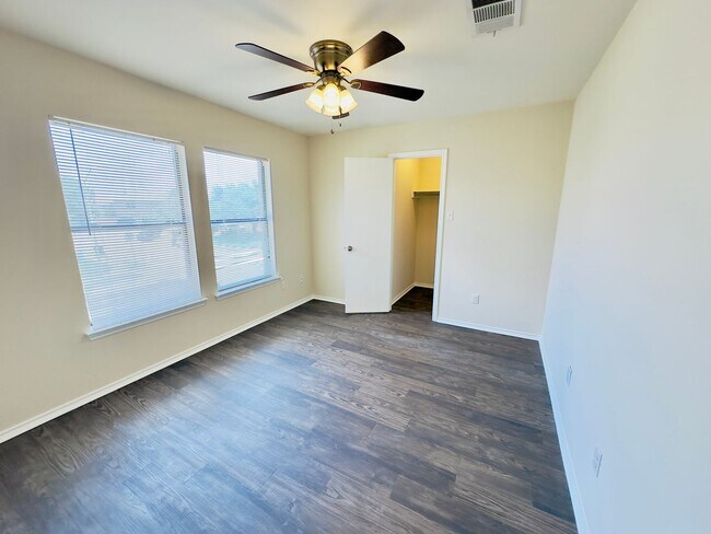 Building Photo - Spacious 4-Bedroom Home in Westwood – Leander ISD!