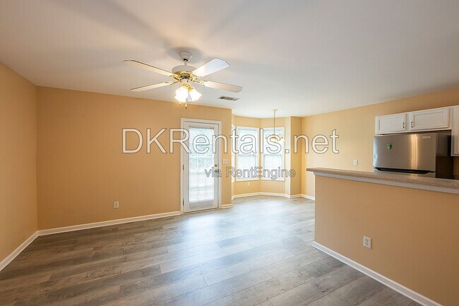 Building Photo - 7712 Autry Cir
