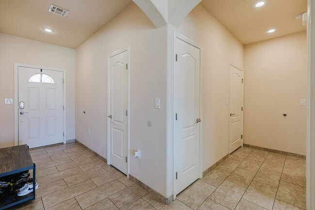 Building Photo - Meticulously kept 4 bedroom home with RV Parking/Hook ups