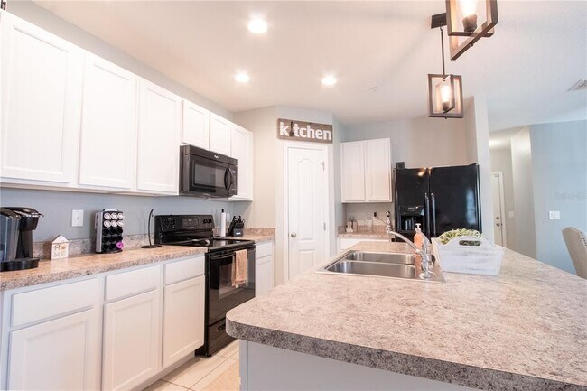 Building Photo - 3649 Seneca Club Loop