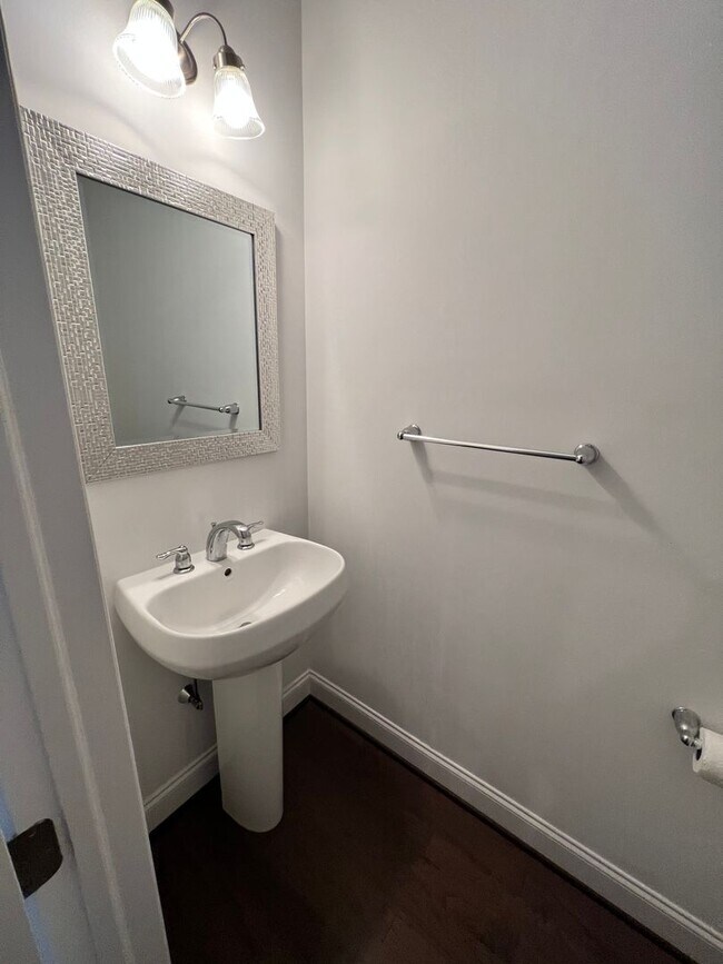 Building Photo - 2-bedroom 2.5 bath Luxury Townhome located...