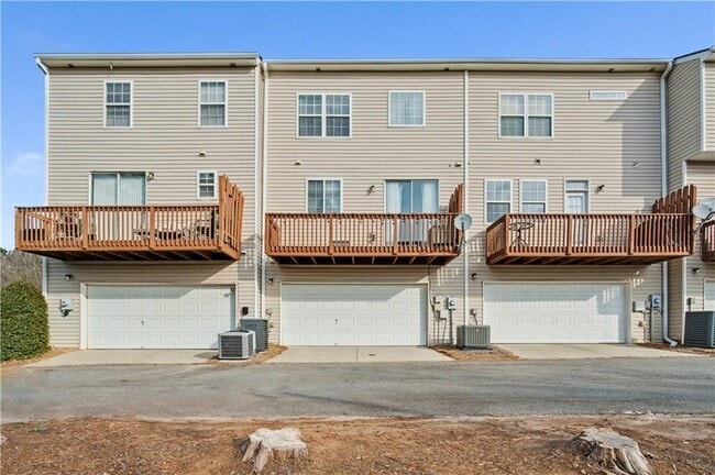 Building Photo - 102 Weatherstone Square Dr