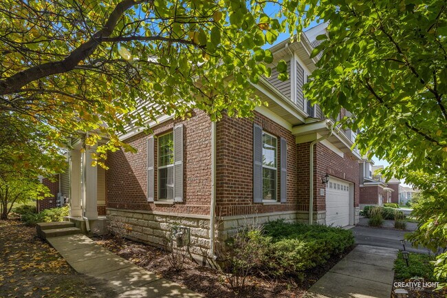 Building Photo - 2704 Blakely Ln