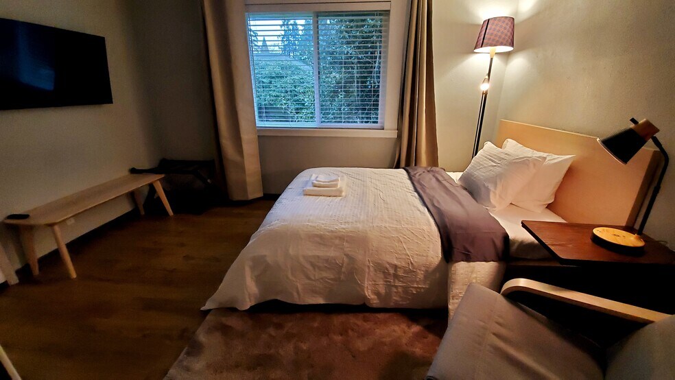 Building Photo - 1803 N 200th St