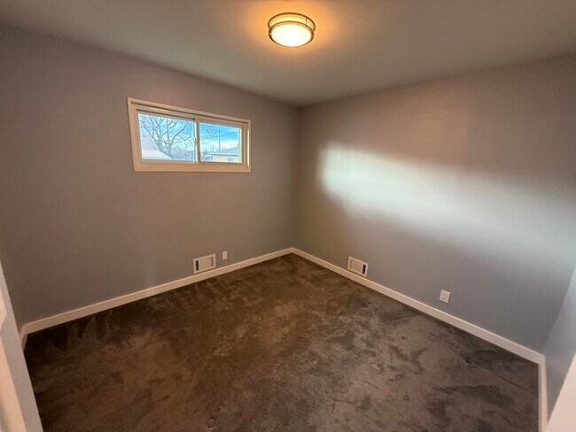 Building Photo - 7225 Inca St