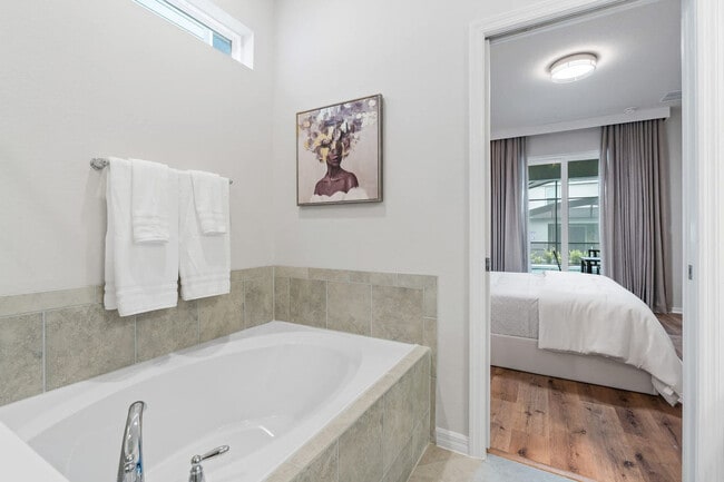 Building Photo - 15996 Cape Coral Lp