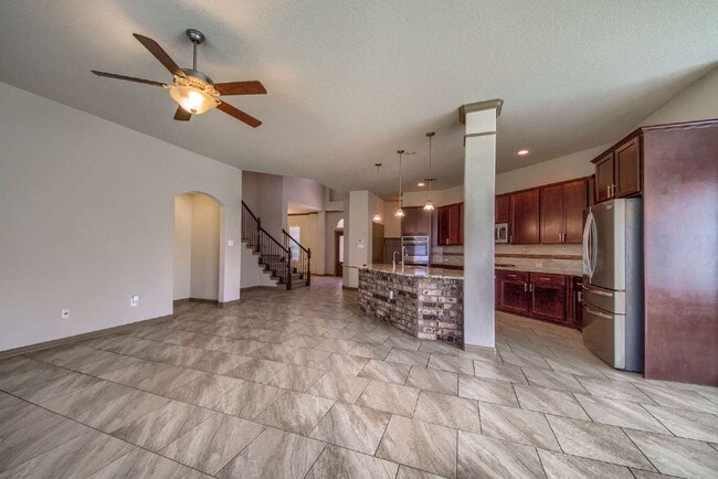 Building Photo - ****Go Big, Then Come Home to Comfort and Style!****