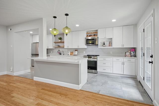 Building Photo - 6935 Helsem Way