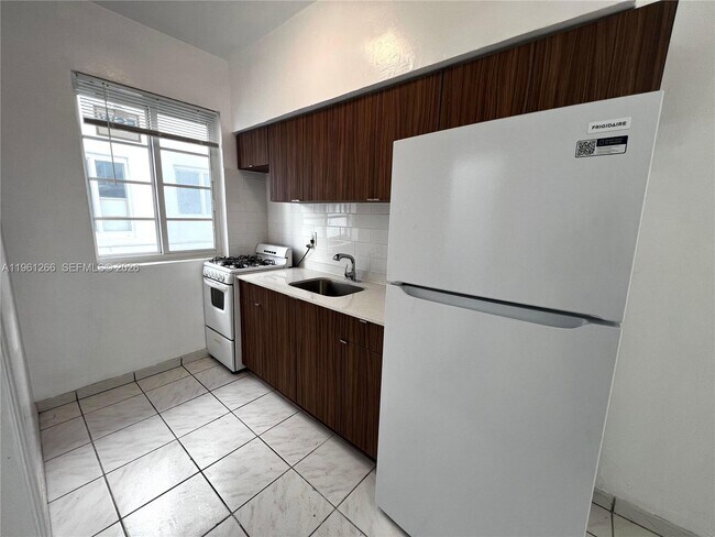 Building Photo - 1132 Pennsylvania Ave