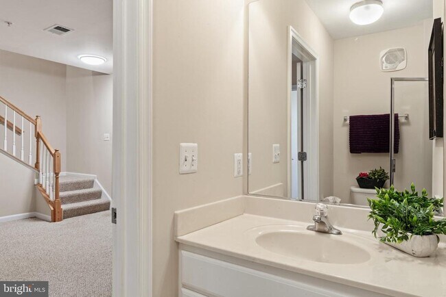 Building Photo - 1831 Cedar Cove Way