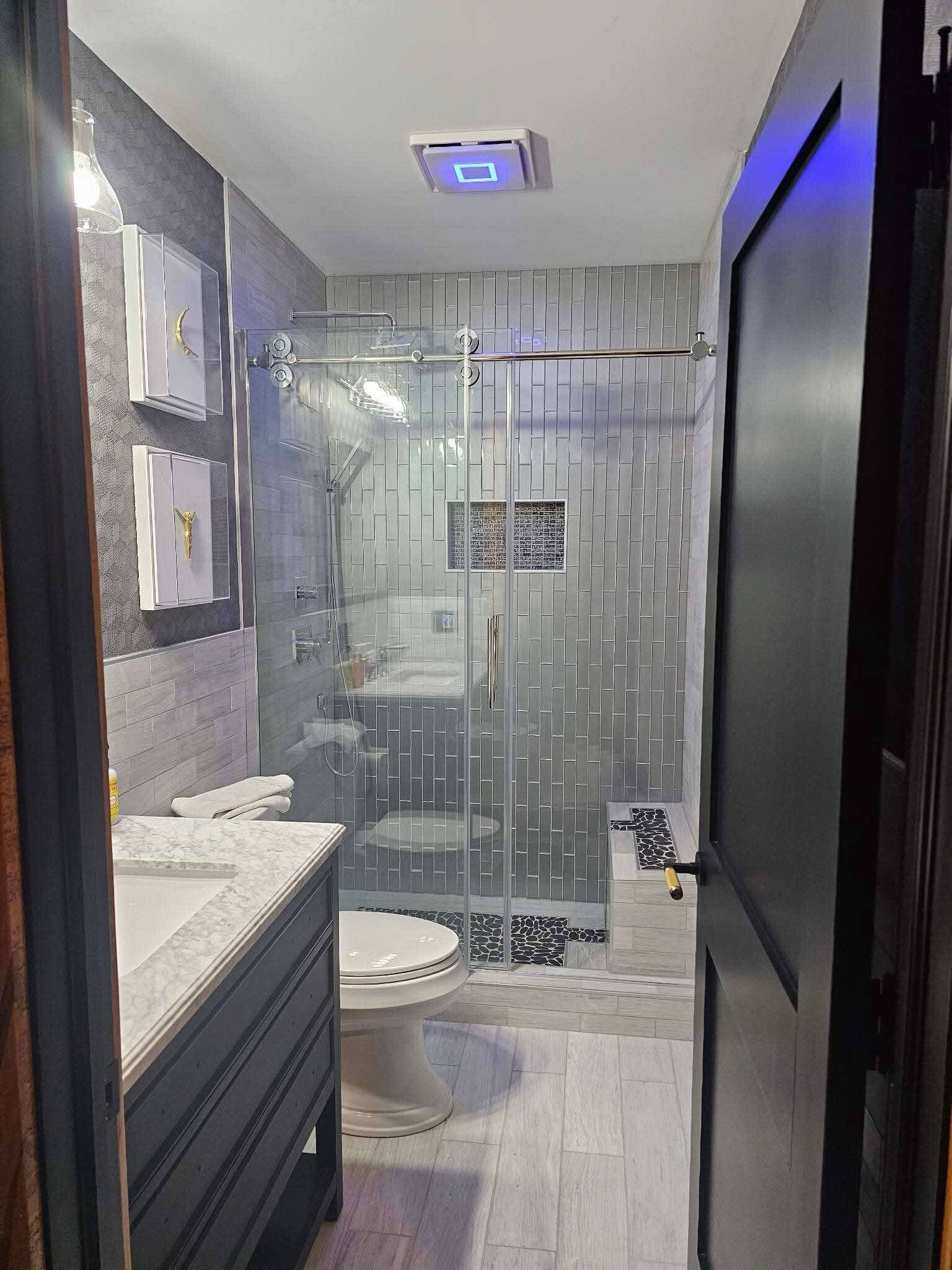 Building Photo - 98 Genesee St