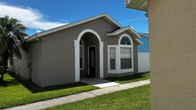 Building Photo - 2415 Harbor Town Dr