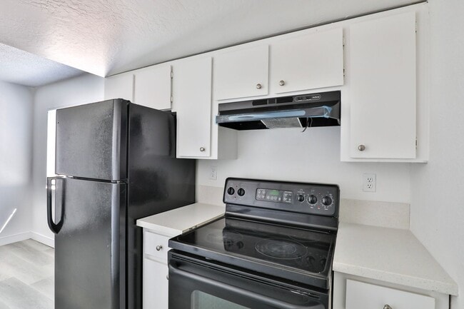 Building Photo - AZ21-033