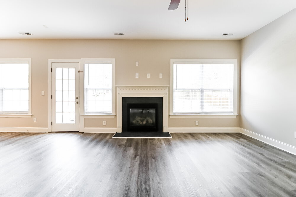 Building Photo - 445 Timber Meadow Lake