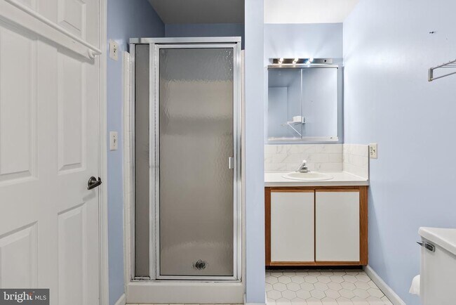 Building Photo - 1126 Chanticleer