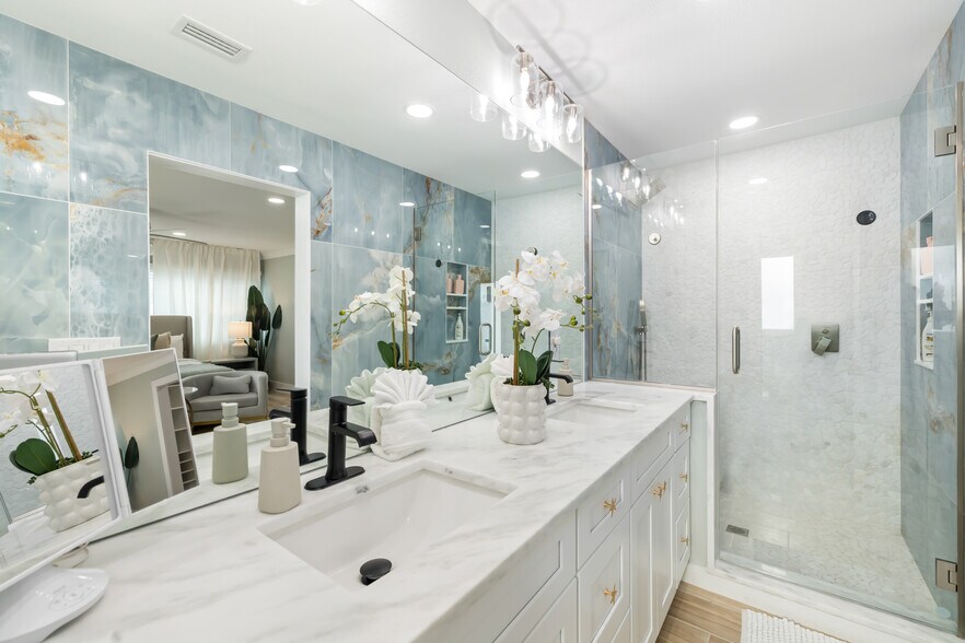 Primary Bathroom Suite - 3719 118th St W