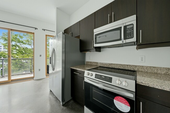 Building Photo - 333 Nelson St SW