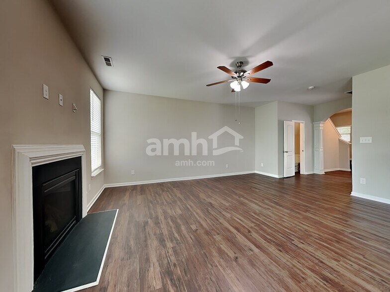 Building Photo - 116 Habersham Ct