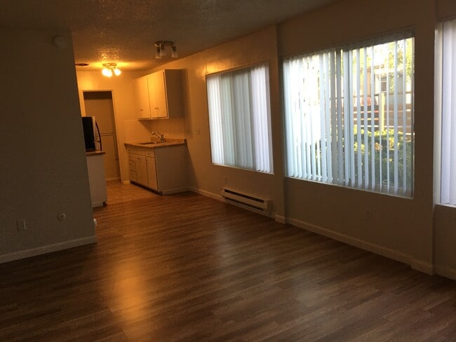 Building Photo - 3916 S Pearl St