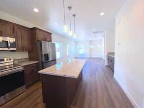 Building Photo - 1228 Wild Oak Ct