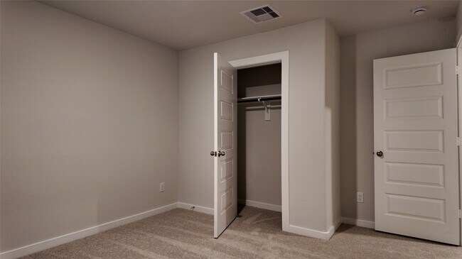 Building Photo - 8519 Blueberry Ash St