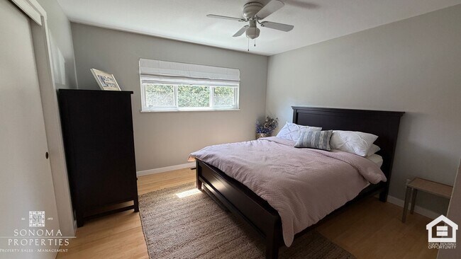 Building Photo - 626 White Briar Dr