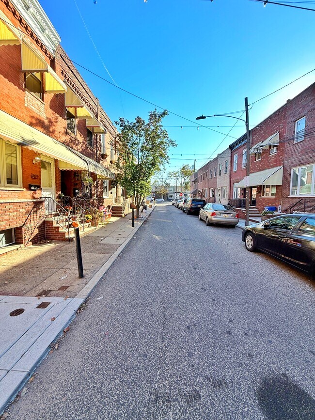 Primary Photo - 2635 S Bouvier St