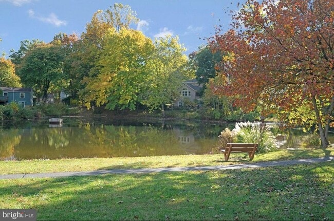 Building Photo - 9801 Burke Pond Ln