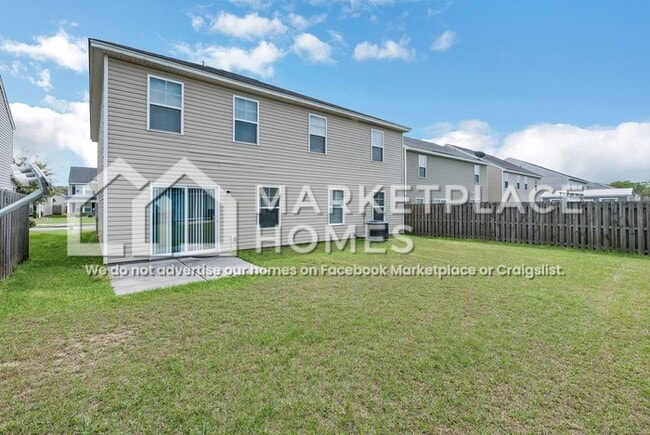 Building Photo - 10 Amber Dr