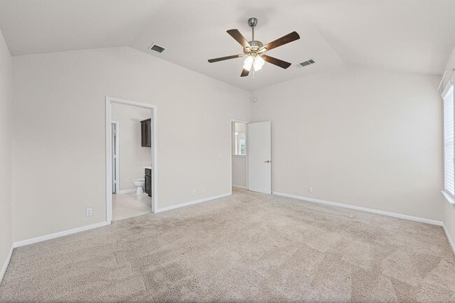 Building Photo - 336 Celery Loop