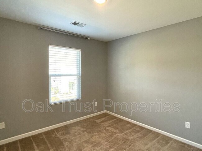 Building Photo - 3329 Conservancy Ln