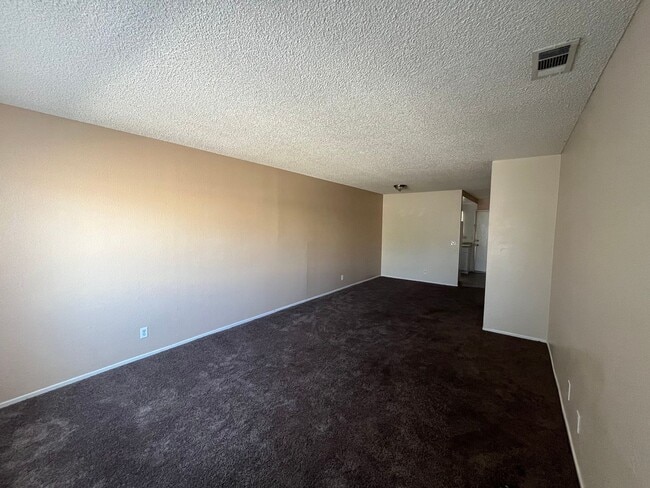 Building Photo - 1161 Barstow Rd