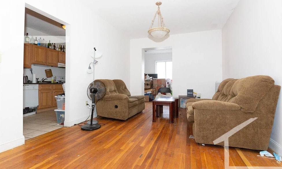 Building Photo - 41 Egremont Rd