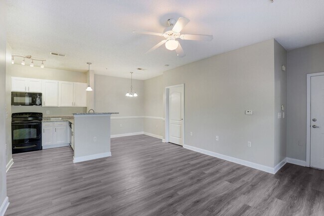 Building Photo - “Spring into savings with ONE MONTH FREE!”