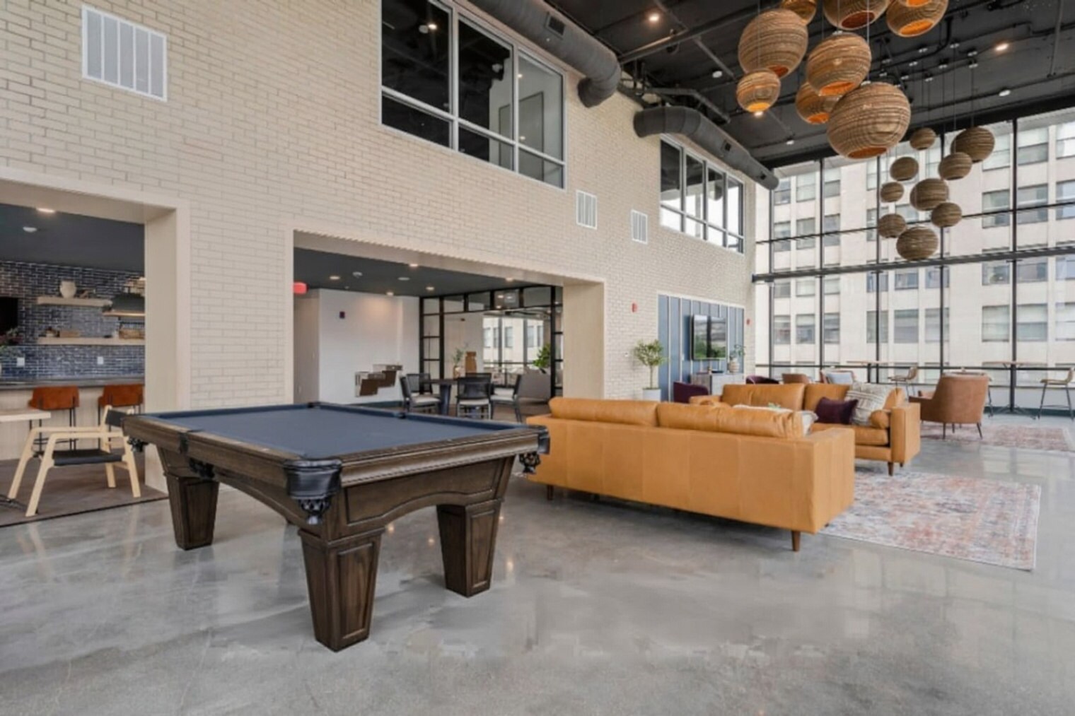 Building Photo - 330 E Vermont St