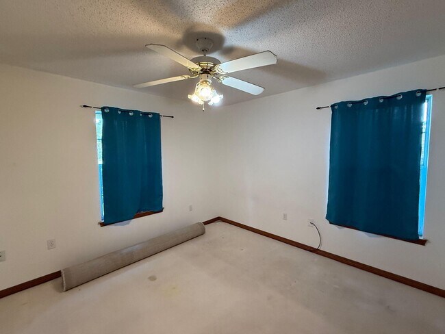 Building Photo - 4444 Southminster Cir