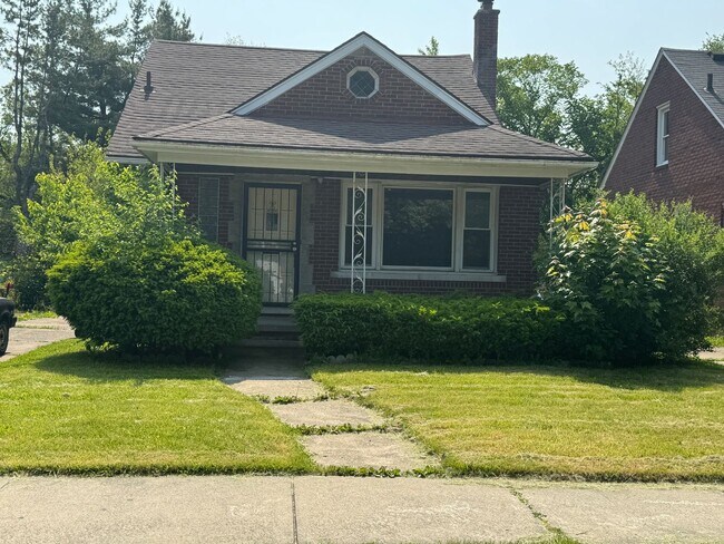 Primary Photo - Lovely renovated 3 bedroom house