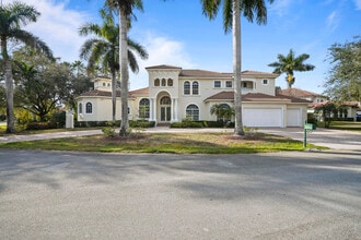 Building Photo - 3201 E Stonebrook Cir