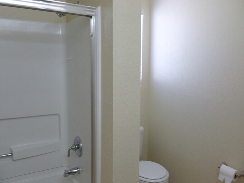 Building Photo - 7200 Pirates Cove Rd