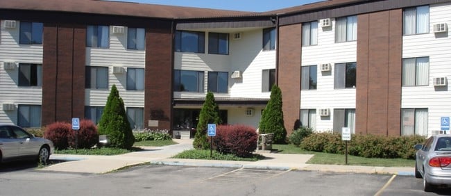 Primary Photo - Linden Place