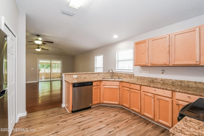 Building Photo - 12579 Woodfield Cir W